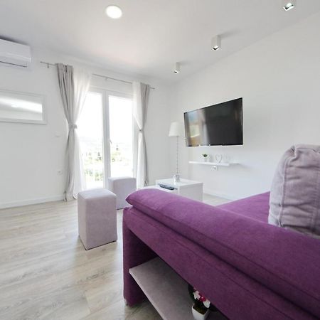 Apartmani Maris Poljica  Buitenkant foto
