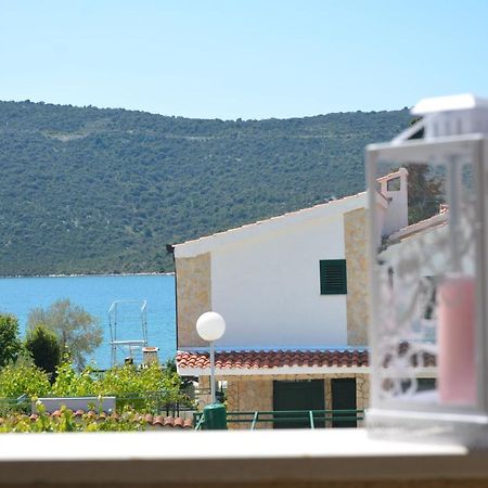 Apartmani Maris Poljica  Buitenkant foto