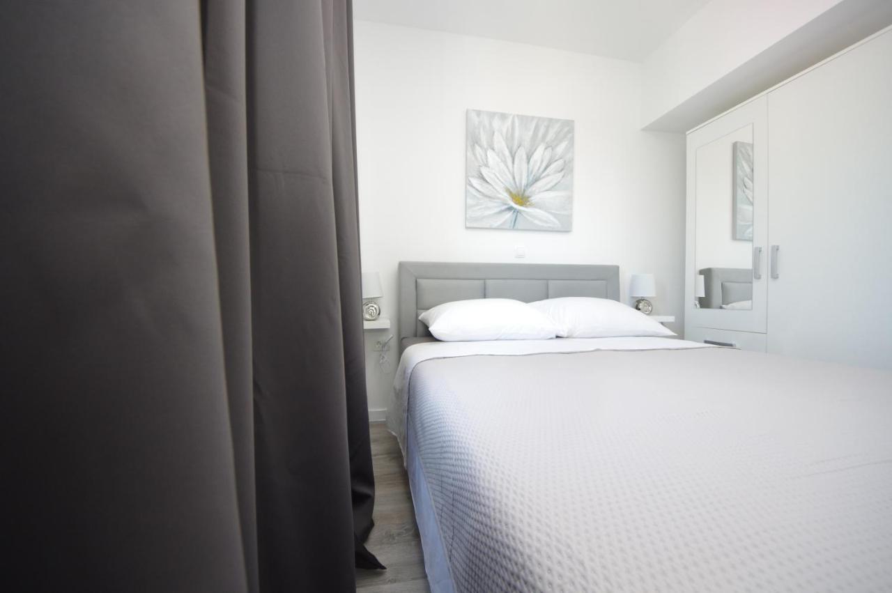 Apartmani Maris Poljica  Buitenkant foto