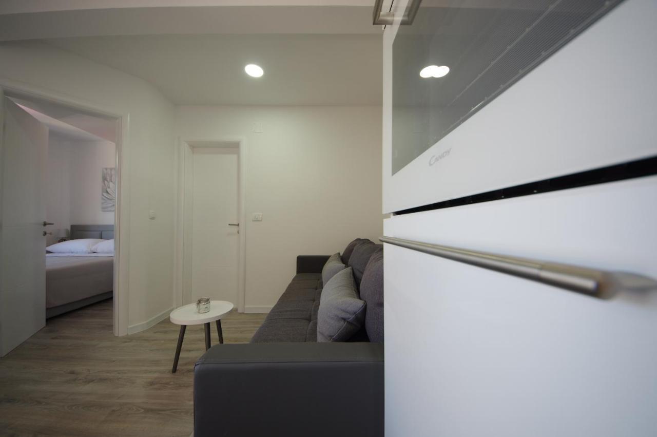 Apartmani Maris Poljica  Buitenkant foto