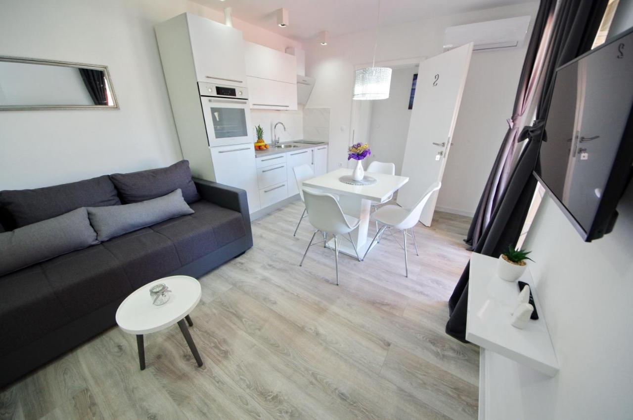 Apartmani Maris Poljica  Buitenkant foto