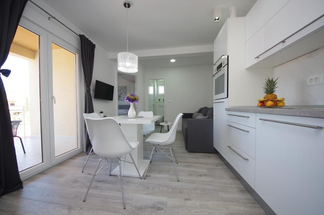 Apartmani Maris Poljica  Buitenkant foto