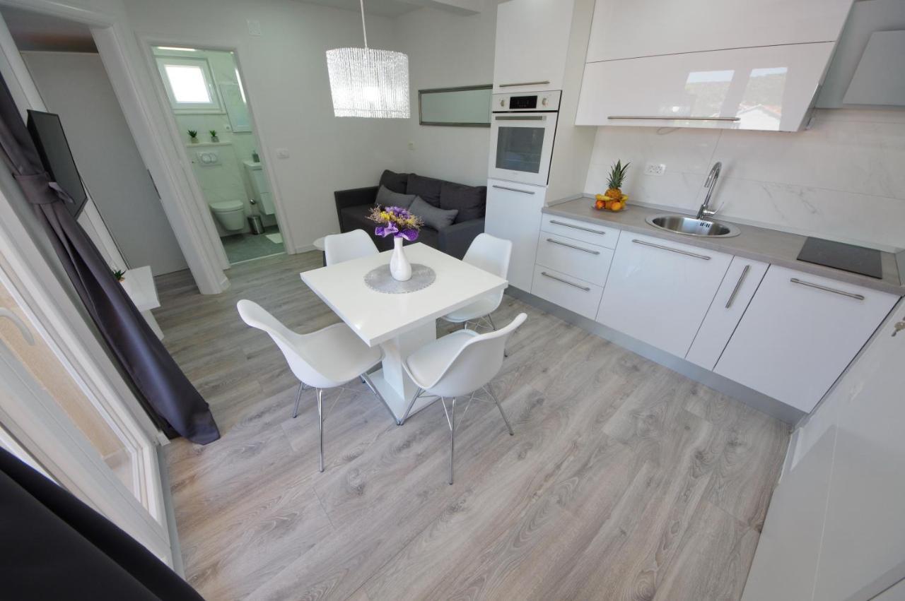 Apartmani Maris Poljica  Buitenkant foto